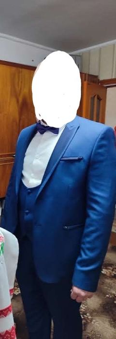 Весільний костюм