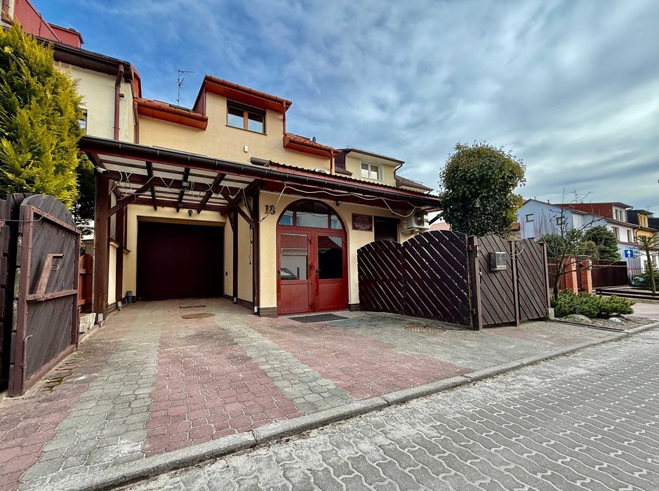 Segment/Dom 6 pokoi,  240 m²  Dąbrowa/Kielce