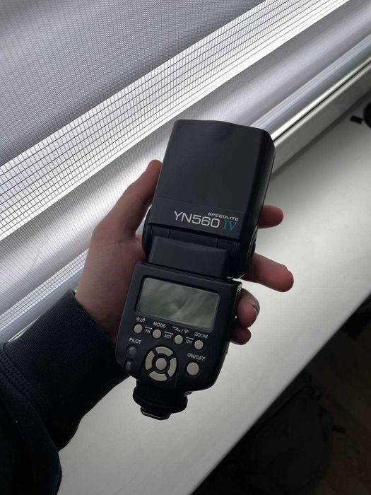 Накамерний спалах Yongnuo Speedlite YN-560 IV