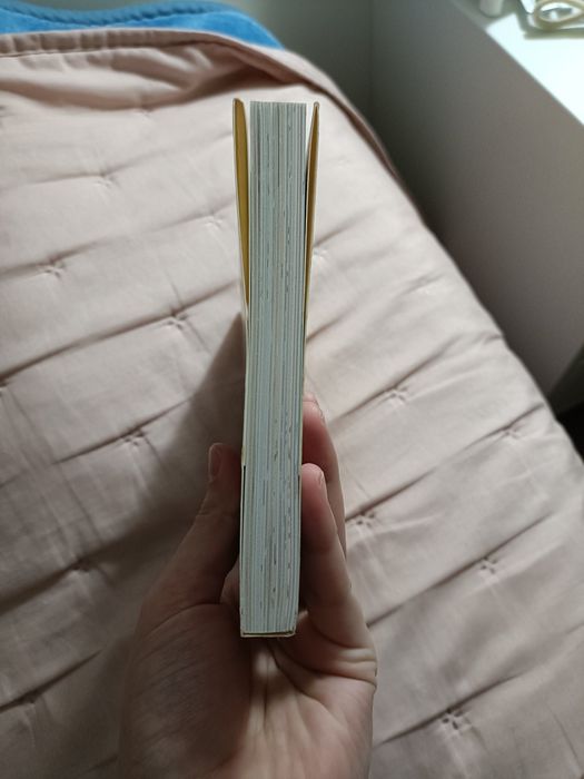 Uma Adolescente à Beira de um Ataque de Nervo - Mafalda Creative