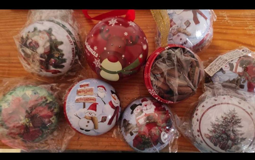 Pequena Bomboneira - Bola de Natal em Flandres