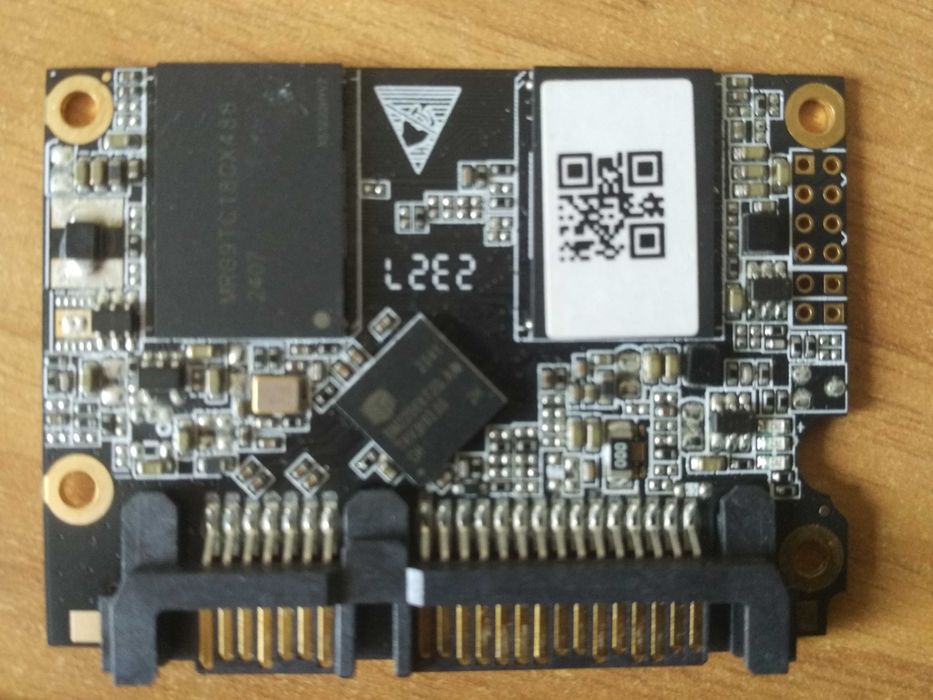 Накопичувач SSD 128Gb  128Гб