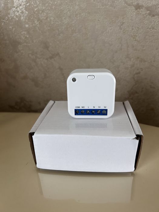 Бездротове розумне реле Salus SR600