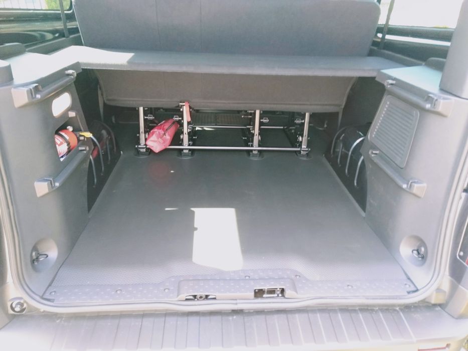 Wynajem busa Renault Trafic 9 osobowy