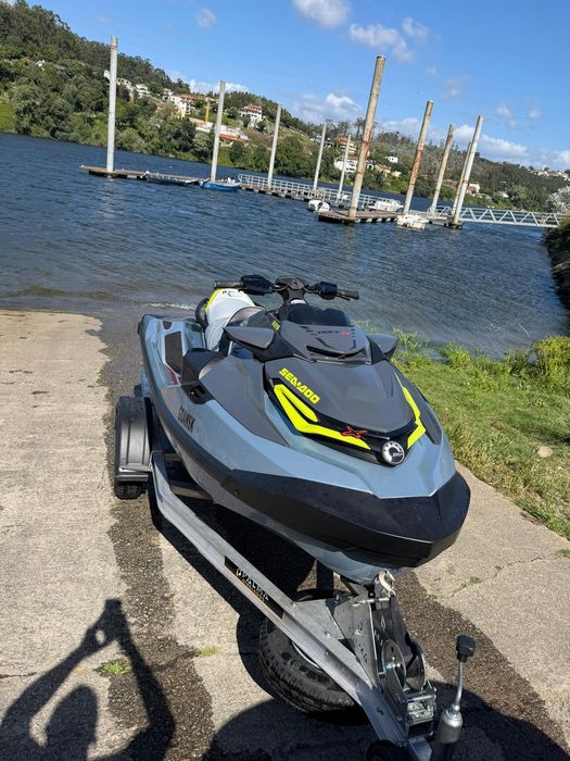 Seadoo RxT 325 2025 (30 H) 1 ano de garantia.
