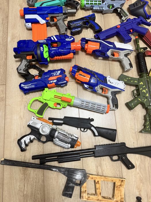 Автомати пвстолета Nerf