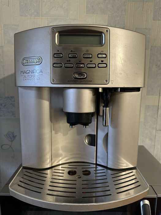 DeLonghi Magnifica Automatic Cappuccino ESAM 3500 S