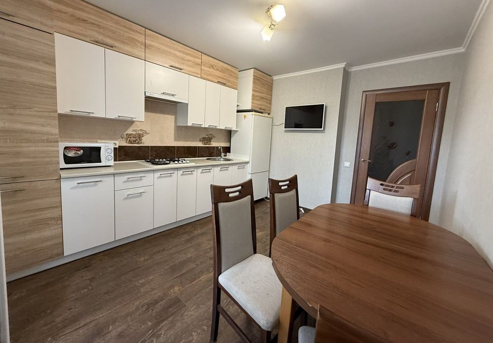 Здається 1 кімната квартира на Келецькі.