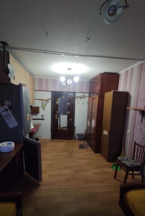 Продаж кімнати в гуртожитку