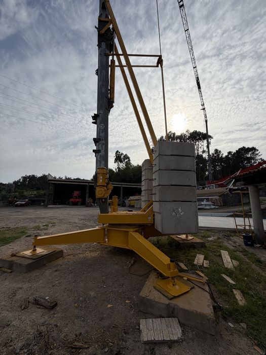 Grua automontante potain hd 21 A