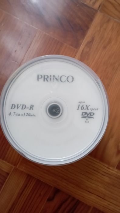 Caixa com 50 DVD Princo