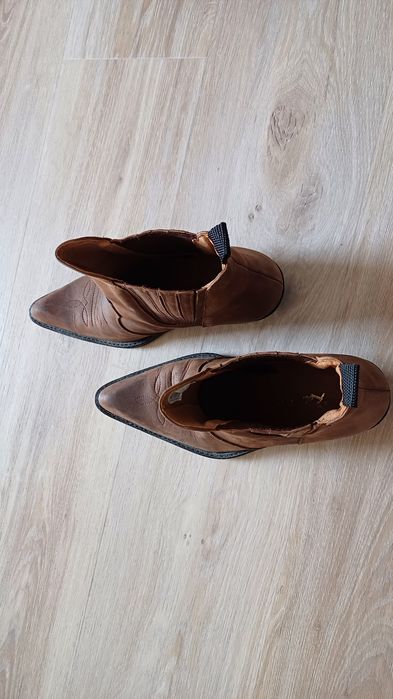 Buty kowbojskie KARELLIS rozm 40