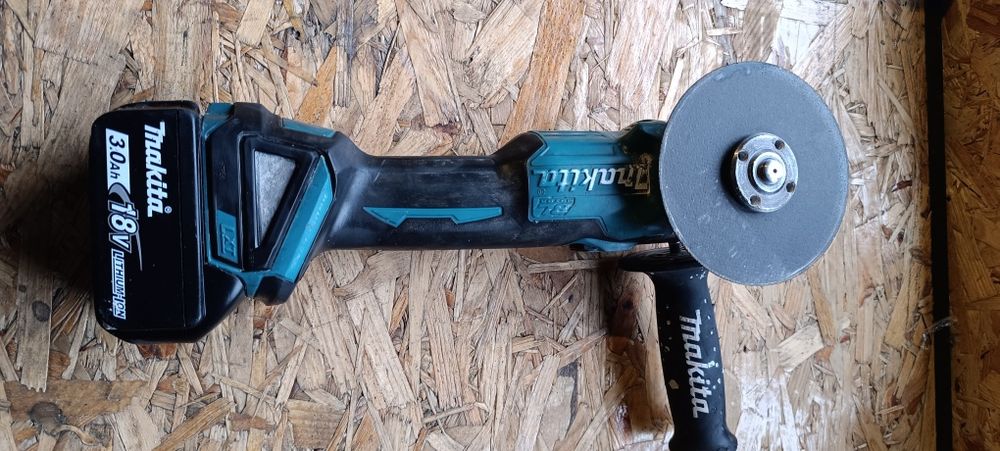 Szlifierka Makita dga504 Aku 3ah