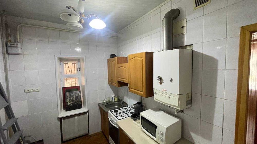 Оренда 3к офісу 75 м2 в центрі з меблями, парковкою та інд.опаленням