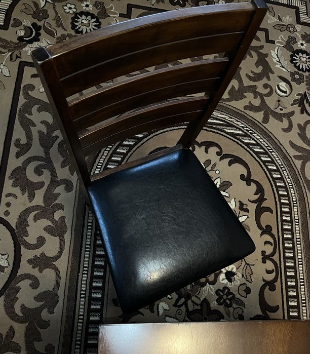 Кухонний комплект стіл+4 стільці