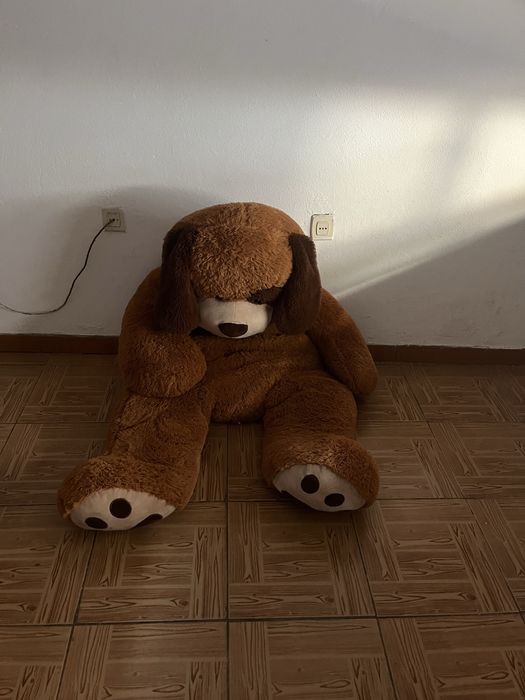 Peluche cao  castanho grande