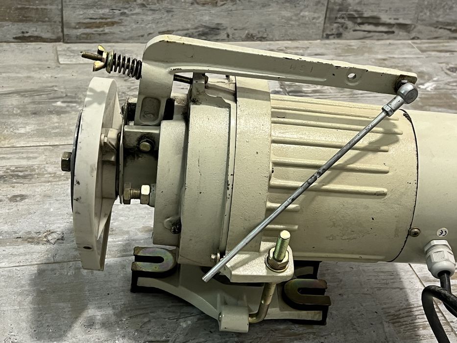 Motor de Embraiagem Industrial Sun Star (Monofásico / 220V)