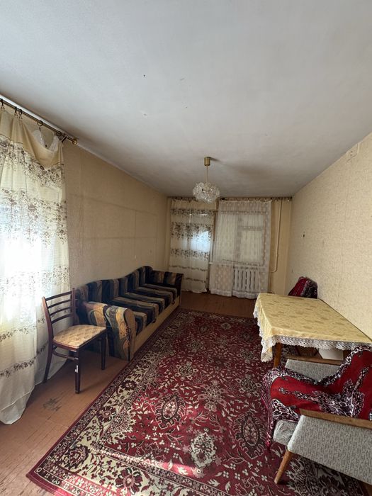 Здається 3 кімнатна рн Цум можна на місяць.