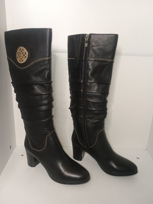 Нові шкіряні сапоги жіночі respect в фірмовій коробці