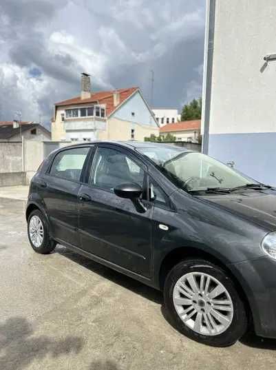 Fiat Grande Punto 1.3 multijet — photo 2