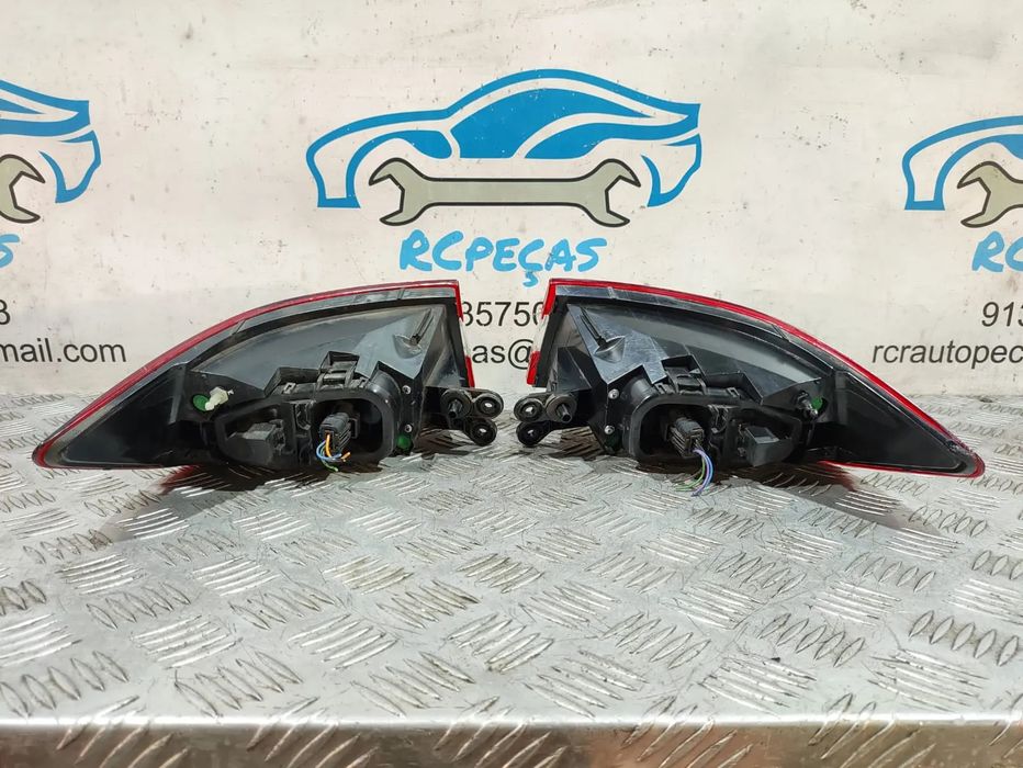 Farolim Farolins Traseiro Trás Esquerdo Direito Renault Clio IV 4
