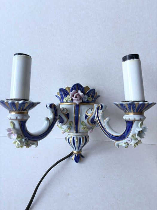 Piękny porcelanowy kinkiet Capodimonte?