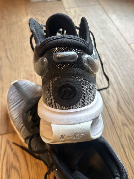 Nike GT Jump 2