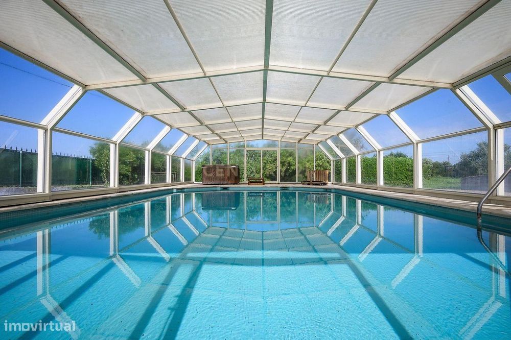 Moradia de sonho com Piscina, 7 Divisões e com Terreno 8461 m2  – Exce
