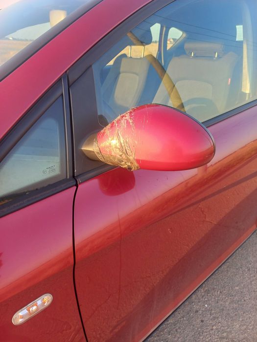 Сеат Толедо (Seat Toledo) 2005 року