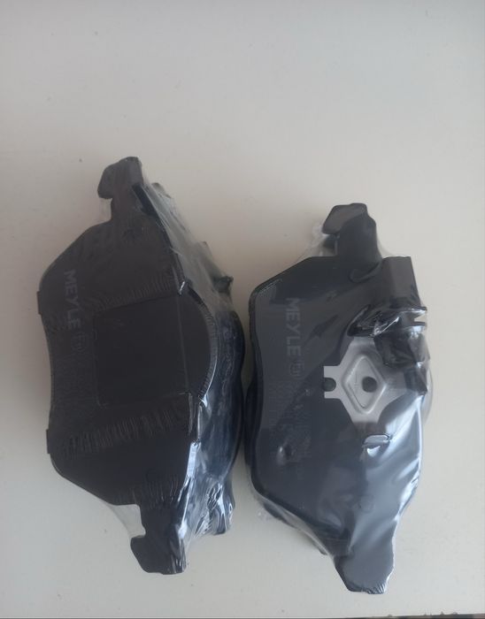 Тормозні колодки audi skoda