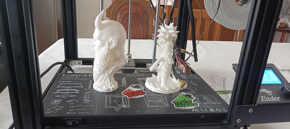 Impressora 3D Creality Ender-5 Pro + Filamento Bambu Lab