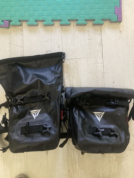 Сумки для мотоцикла, с ремнями крепления