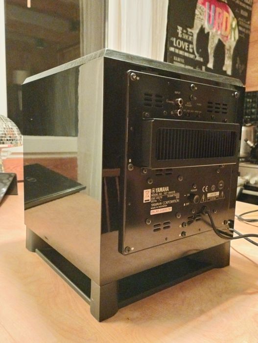 Subwoofer Yamaha YST-SW015 Piano Black