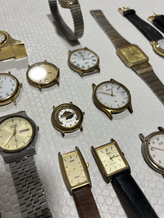 Varios relogios antigos