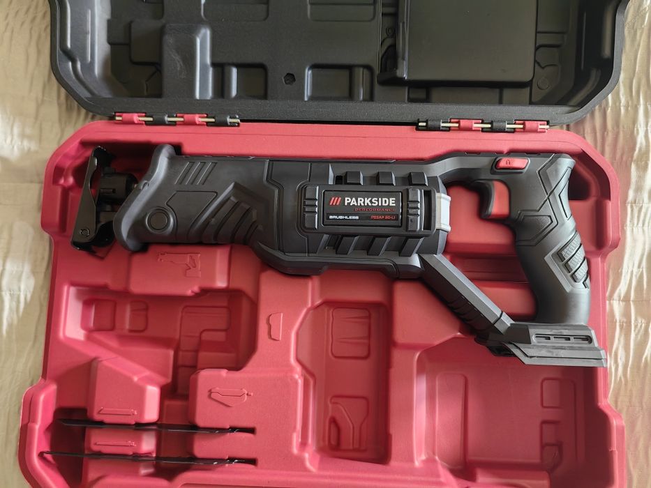 Akumulatorowa piła szablasta Parkside Performance