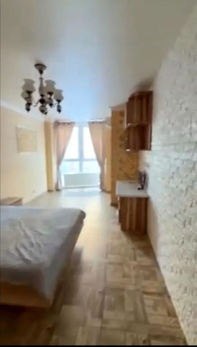 Квартира з ремонтом, вул. Драгоманова  2, Позняки