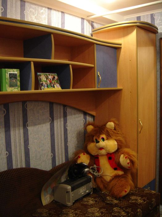 Дитячі меблі столи шафи ліжка  виготовлення на замовлення