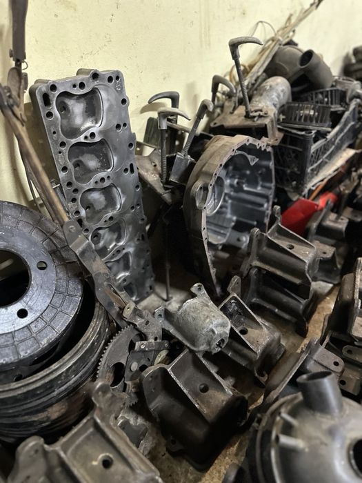 Запчастини до вантажних авто Газ Зіл Уаз Газель.