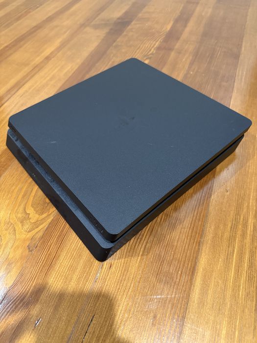 Playstation 4 Slim 1Tb
