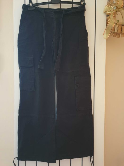 Czarne bawełniane bojówki InWear r. 40