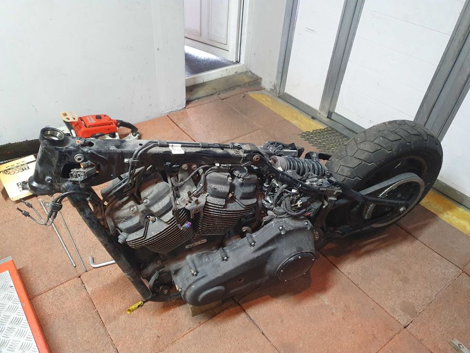 Laserowy pomiar geometrii motocykli ,prostowanie ram