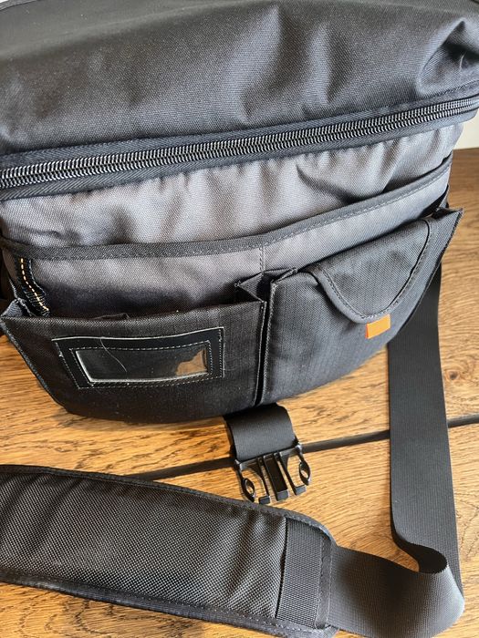 Mala fotografica lowepro stealth d400 aw