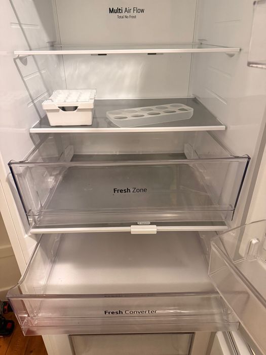 Frigorífico LG No frost - 203cm - 387L - Branco - Usado