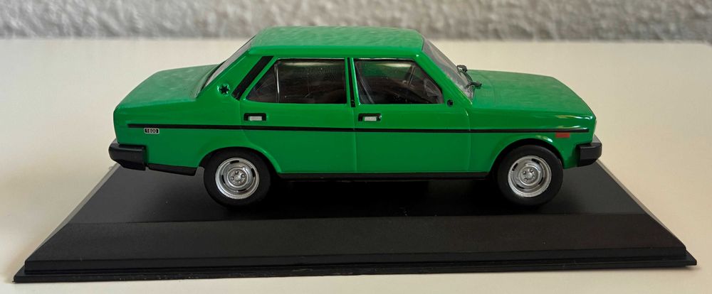 Fiat 131p Kultowe Auta PRL samochód auto model DeAgostini 1:43