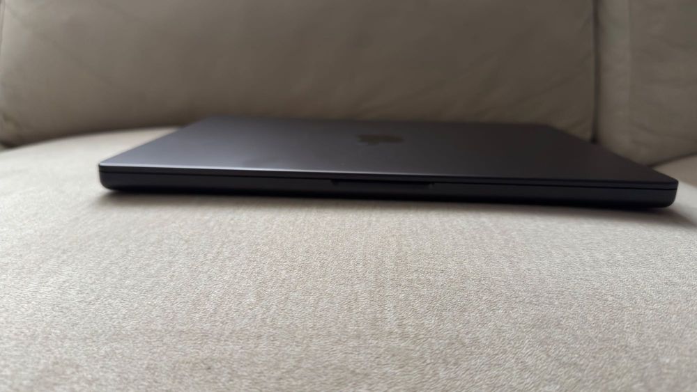 Sprzedam MacBook Pro M4 Pro