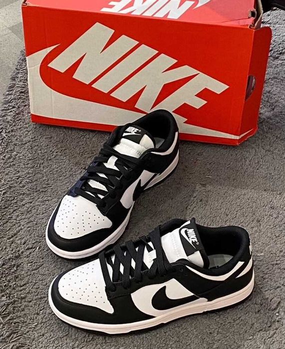 Nike Dunk Low Czarny R.42