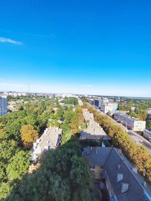 Видова 2-кімнатна квартира в центрі міста, р-н Круг/SZ