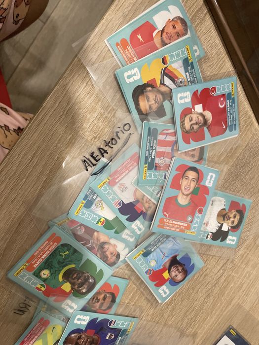 Cromos de jogadores ,brilhantes e times