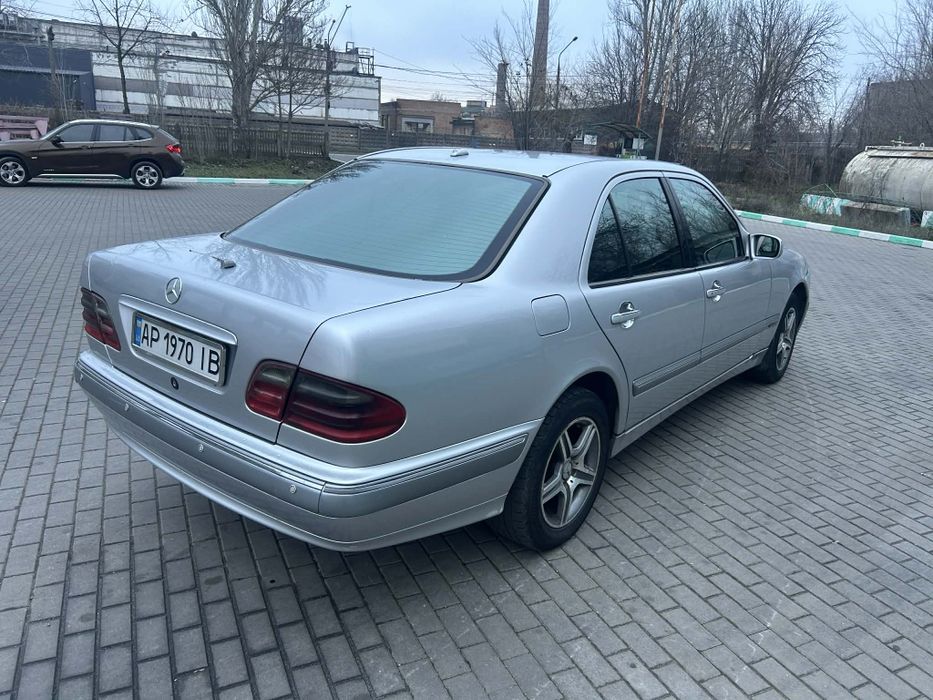 Продам Mercedes-Benz E270