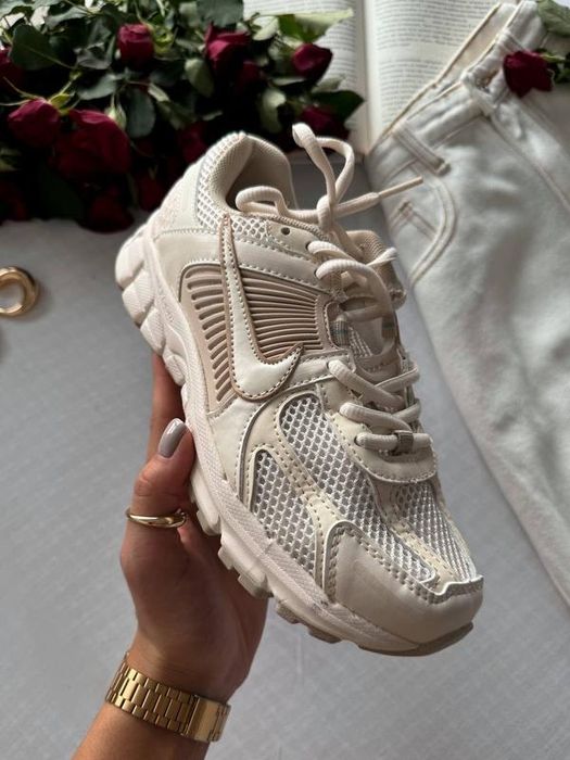 Кросовки Nike  Air Zoom Womero оригинал женские!